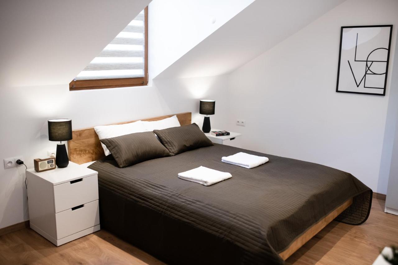 Neo Sky Apartment, Free Parking, 15 Min Walk Old Town&Kazimierz - By Homelike Krakow Bagian luar foto